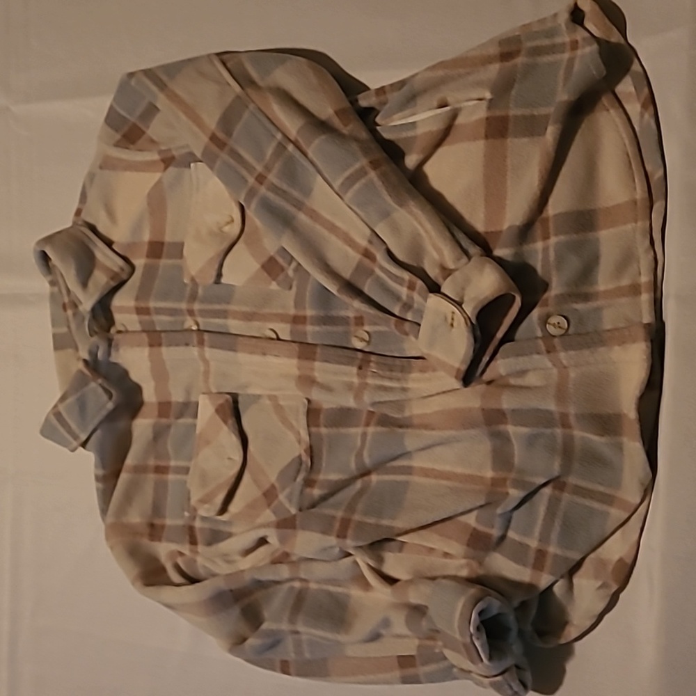 Young Hearts Run Free Fleece Shirt Pastel Colors Medium